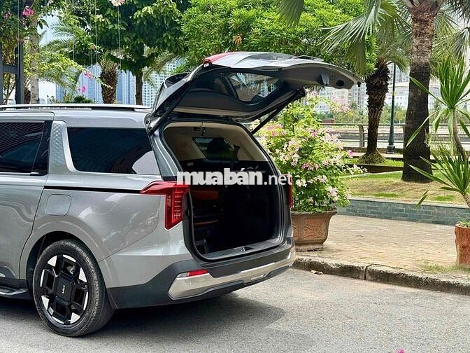 Kia Carnival 2024 2.2D Signature 7S Xám Ánh Kim