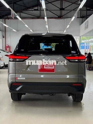 Innova Cross 2025 - HT Vay 70% - Giá Còn Giảm