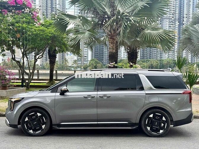 Kia Carnival 2024 2.2D Signature 7S Xám Ánh Kim