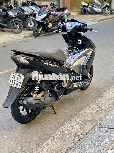 Honda AB 125 Fi Đen Bạc