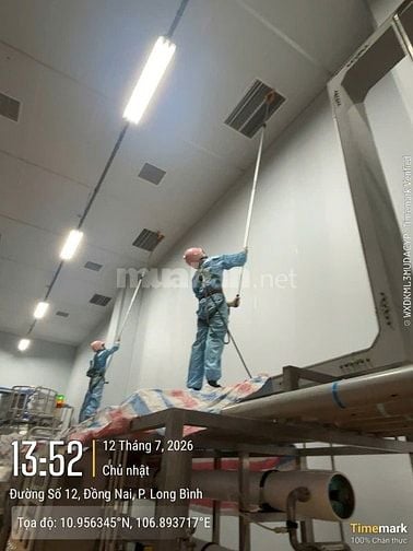 Dịch vụ vệ sinh công nghiệp - Vệ sinh trên cao