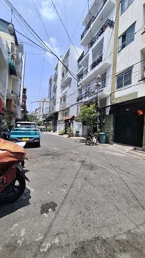 Bán nhà hẻm 12m CMT8, Quận 3, 100m2, 4 tầng, 14 phòng CHDV, chỉ 17 tỷ 