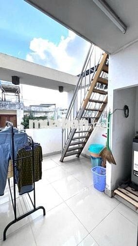 4tr2 ngay trung tâm có cửa sổ, đối diện chợ Vườn Chuối. 1/8 có thể vào