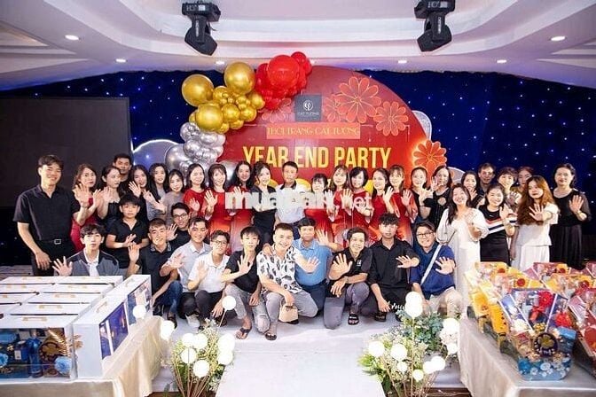  TUYỂN 5 NỮ NHÂN VIÊN SALE CHỐT ĐƠN