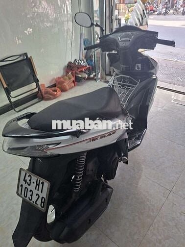 Honda Air Blade Trắng Máy zin êm Chính chủ