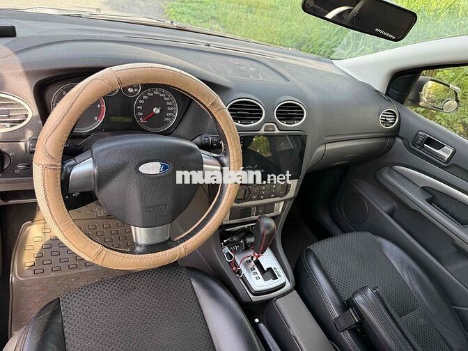 Ford Focus 2.0 S 2006 Vàng cát