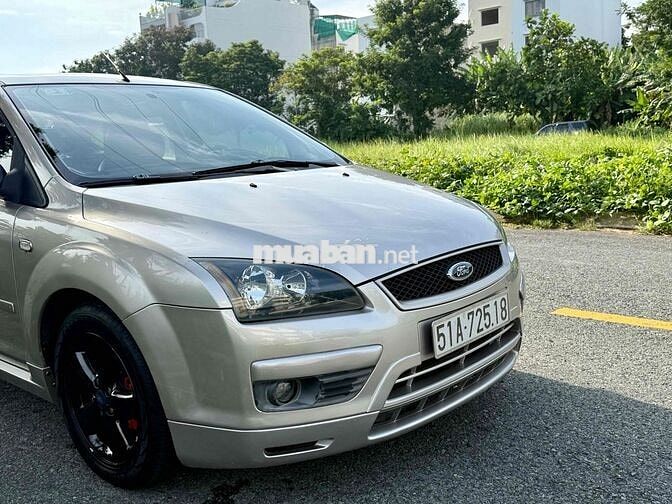 Ford Focus 2.0 S 2006 Vàng cát