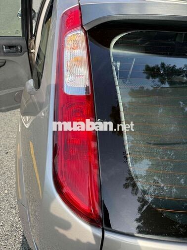 Ford Focus 2.0 S 2006 Vàng cát