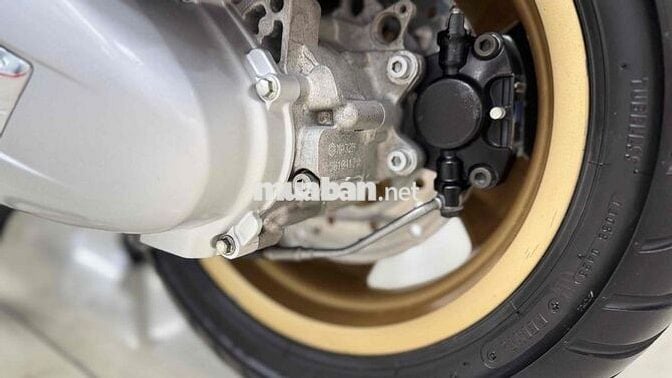 Vespa Super GTS 150cc 2021 ngay chủ mua mới