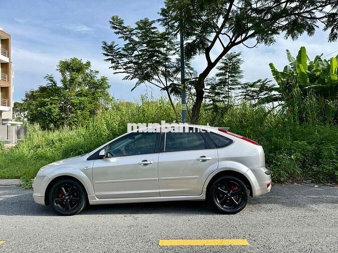 Ford Focus 2.0 S 2006 Vàng cát