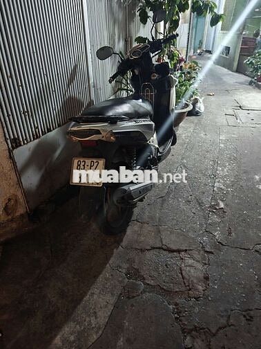 Yamaha Nouvo LX Trắng đen Xăng