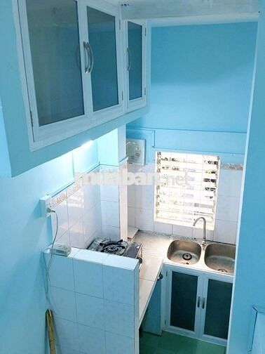 Cho thuê nhà nhỏ nguyên căn, chính chủ, trung tâm Quận 10