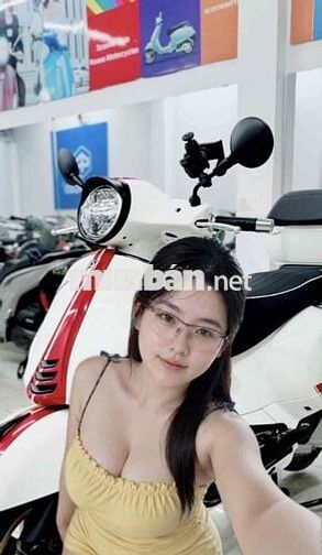 Vespa Super GTS 150cc 2021 ngay chủ mua mới