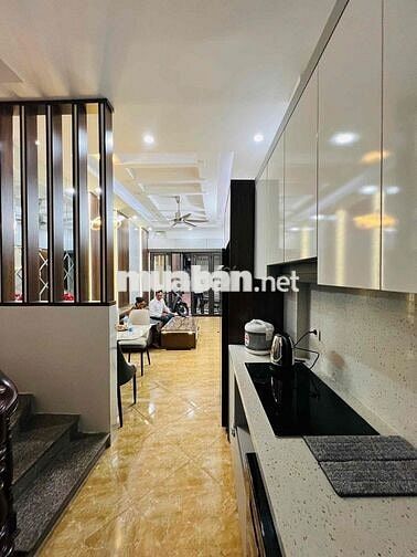 HÓT! CHÍNH CHỦ BÁN NHÀ PHỐ VŨ TÔNG PHAN 40m x 5 TÂNG CÁCH Ô TÔ 15m