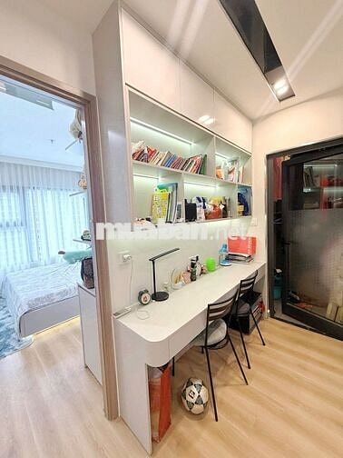 Cần bán gấp căn 2n1 55m giá 3.75 tỷ tại Vinhomes Smartcity