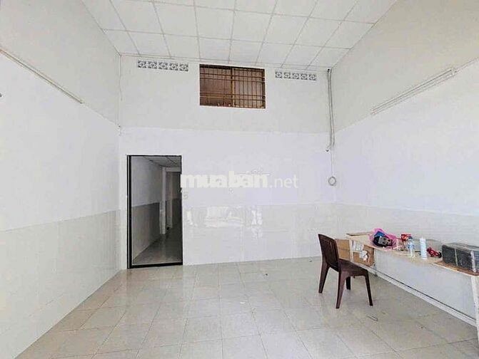 chính chủ cho thuê nhà nguyên căn , hẻm thông cách Trường Chinh 15m.