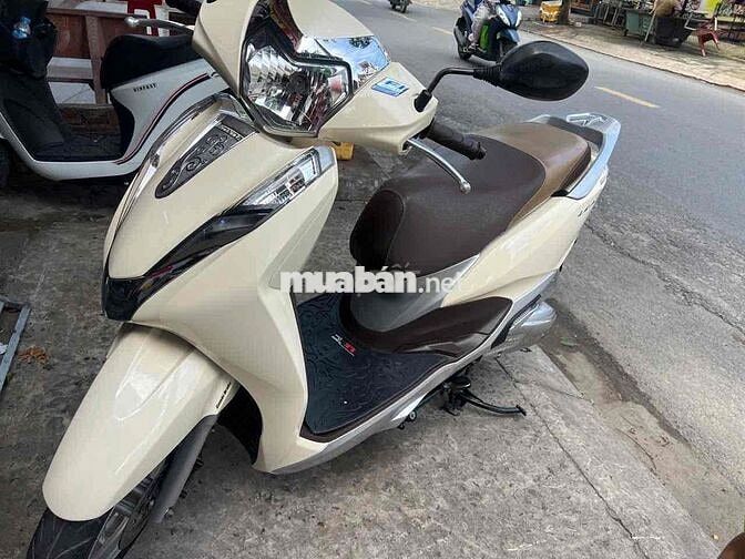 Honda Lead 2018 Smartkey màu Kem