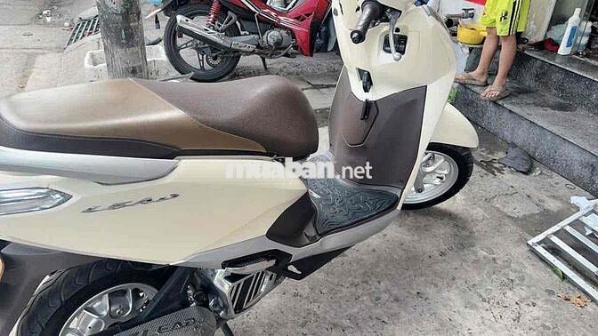 Honda Lead 2018 Smartkey màu Kem