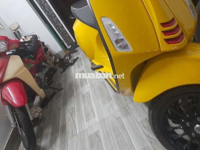 Piaggio Vespa 2022 Vàng 6800km