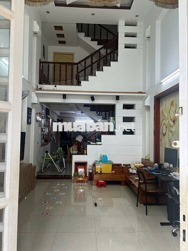 Bán nhà riêng chính chủ - Sát bên các khu trung tâm, vui chơi