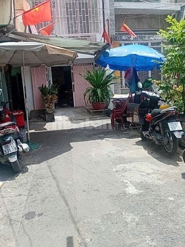 Chính chủ bán nhà hẻm xe hơi gần MT Hai Bà Trưng, 3,5x23,5, nở hậu 5,5