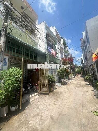 Bán nhà riêng chính chủ - Sát bên các khu trung tâm, vui chơi