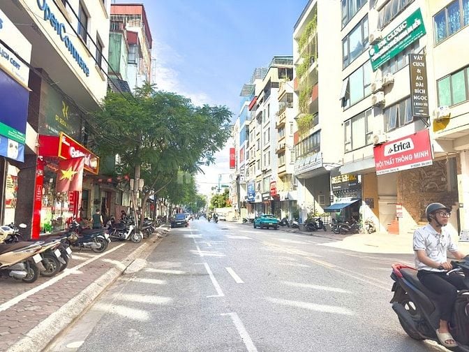 Mặt phố Trung Phụng, Xã Đàn, Vỉa hè, KD tốt- 50m2 x 5,5 tầng thang máy