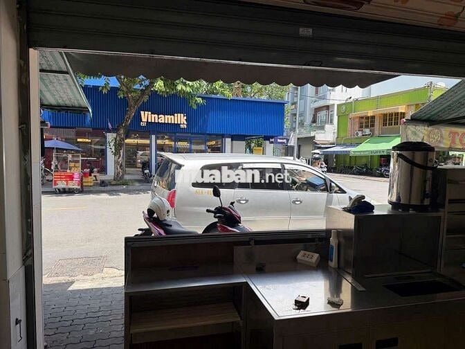 Sang Quán Trà Sữa Mới 100% Ngay Trung Tâm Quận 10