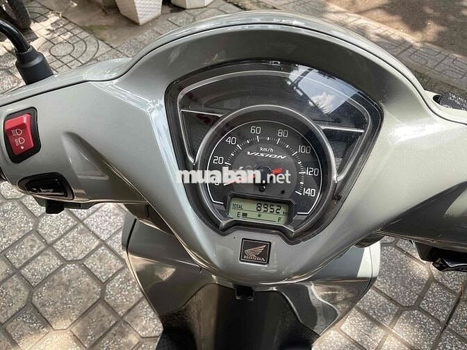Honda Vision 2025 Xám 8952 km