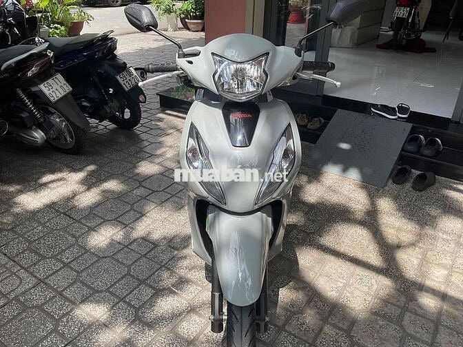 Honda Vision 2025 Xám 8952 km