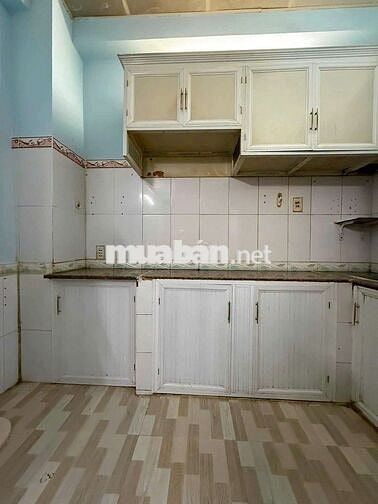 nhà nc 2 lầu 3pn trần Quang khải P tân định Q1