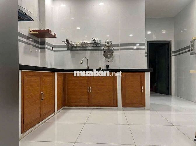 CHO THUÊ NHÀ HẺM XE TẢI THÔNG DƯƠNG QUẢNG HÀM 4PN 3WC