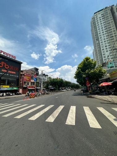 Bán nhanh mặt tiền Phạm Hùng,Q8,5.5x17m,cho thuê 40tr/th,16ty hơn
