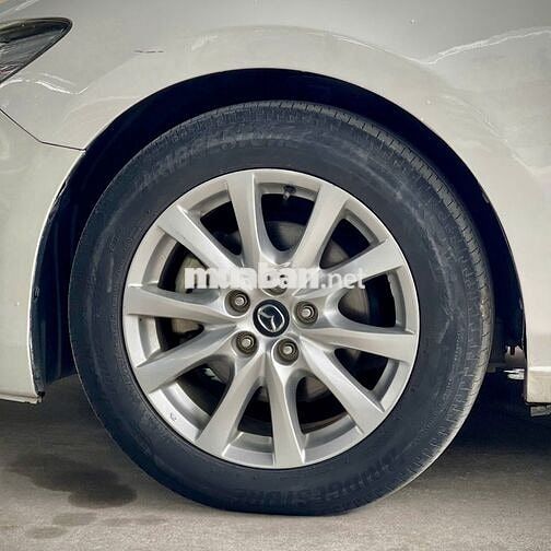 Mazda Mazda 6 2.0 AT 2016 Trắng 100.000 km