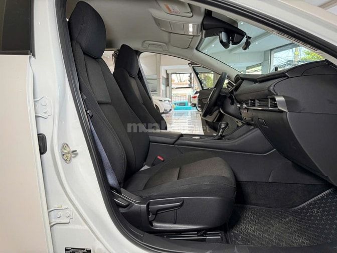 MAZDA3 1.5AT DELUXE 2024 SIÊU LƯỚT 8.000 KM ZIN 100%