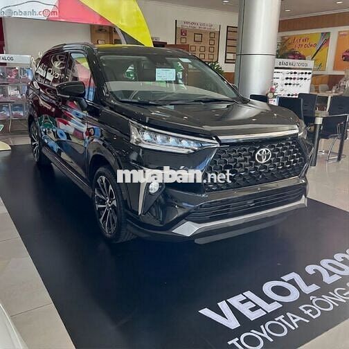 Toyota Veloz Cross Top 1.5 CVT 2026 - 549 Triệu