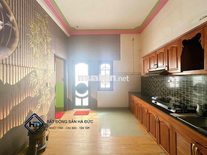 Nhà trệt lầu 5x30 mặt tiền nhánh gần bến xe Bus Thới An
