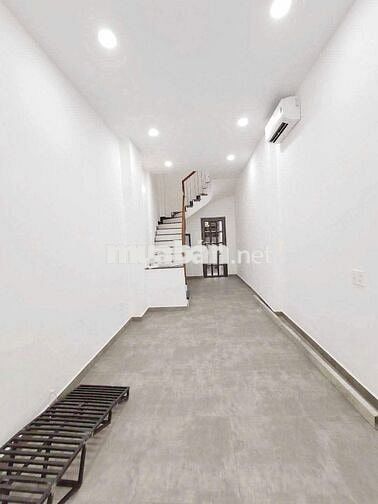 🔥 NHÀ 4 TẦNG 2PN CÓ SÂN THƯỢNG TÔN THẤT TÙNG - CHỈ 20TR! 🔥