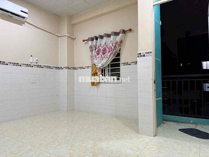 Bán nhà:4,2x5,3.trệt,2lầu hẻm 118,Bùi Văn Ba, Tân thuận đông,Q7(củ).