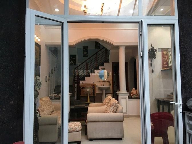 Bán Nhà Diện Tích Lớn Khan Hiếm, 17m x 10m, 3 Tầng, 553m2 sàn