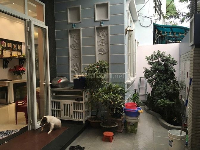 Bán Nhà Diện Tích Lớn Khan Hiếm, 17m x 10m, 3 Tầng, 553m2 sàn