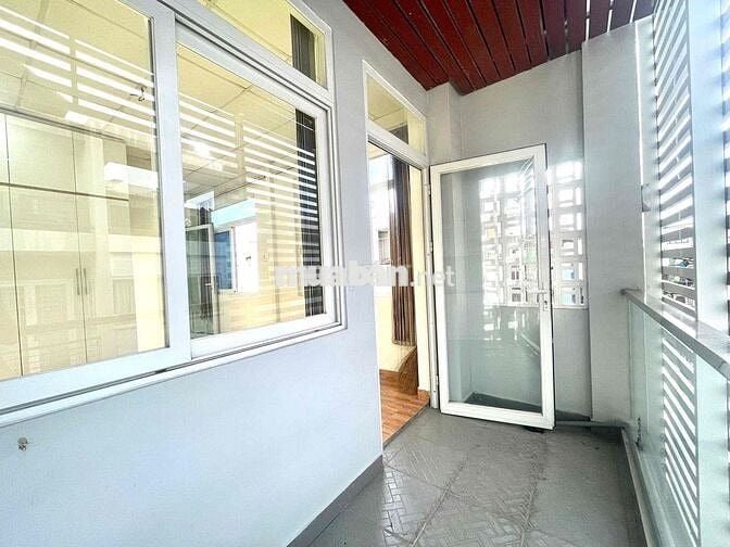 CHO THUÊ STUDIO BAN CÔNG TÁCH BẾP- KHU VỰC PHẠM VĂN HAI