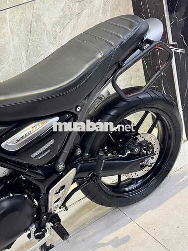 Triumph Speed 400 Đen Modern Classic