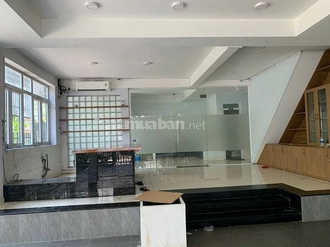 Cho thuê mặt bằng kinh doanh vị trí tại Lê Văn Lương - Phước Kiển 