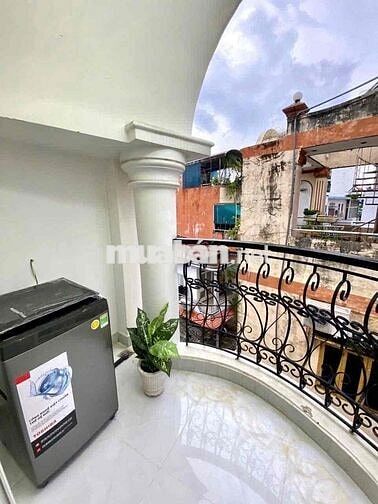1 PHÒNG NGỦ BAN CÔNG THANG MÁY GIÁ 8 TRIỆU