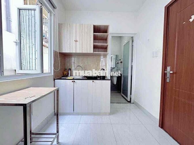 CĂN HỘ CỬA SỔ THOÁNG , 34m2 NGAY QUẬN 10 - GẦN VÒNG XOAY DÂN CHỦ Q3