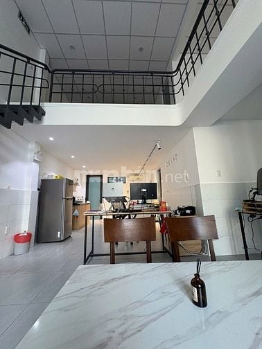 Bán hoặc cho thuê nhà đối diện công viên Bùi Thị Xuân, mặt tiền hiếm6m