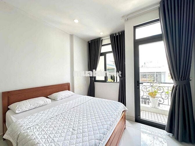 CĂN HỘ CAO CẤP FULL TIỆN NGHI Ở GẦN SÂN BAY TSN - AN NINH TỐT