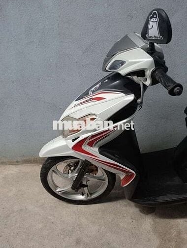Yamaha Luvias Trắng