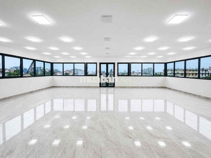 TOÀ NHÀ MẶT TIỀN 12M SỬ DỤNG 1200m2 TRUNG TÂM THỦ ĐỨC